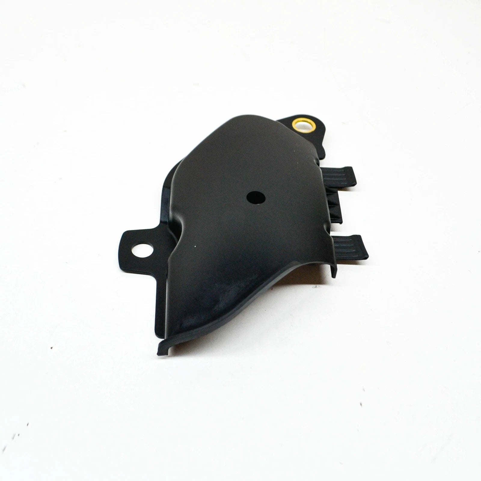 NEW MB GLC X253 ENGINE COMPARTMENT RIGHT LOWER COVER A2535242400 ORIGINAL