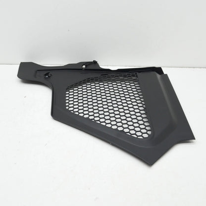 NEW BMW M4 COUPE G82 FRONT RIGHT WINDSHIELD COVER COWL PANEL 51718074669