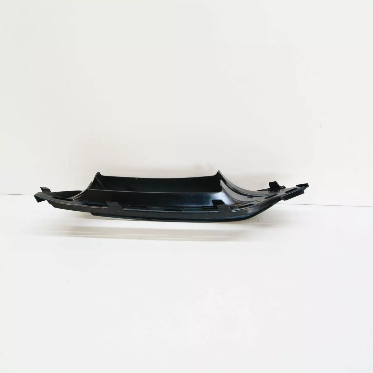 NEW MB C W205 FRONT BUMPER LEFT LOWER GRILLE COVER A2058858004