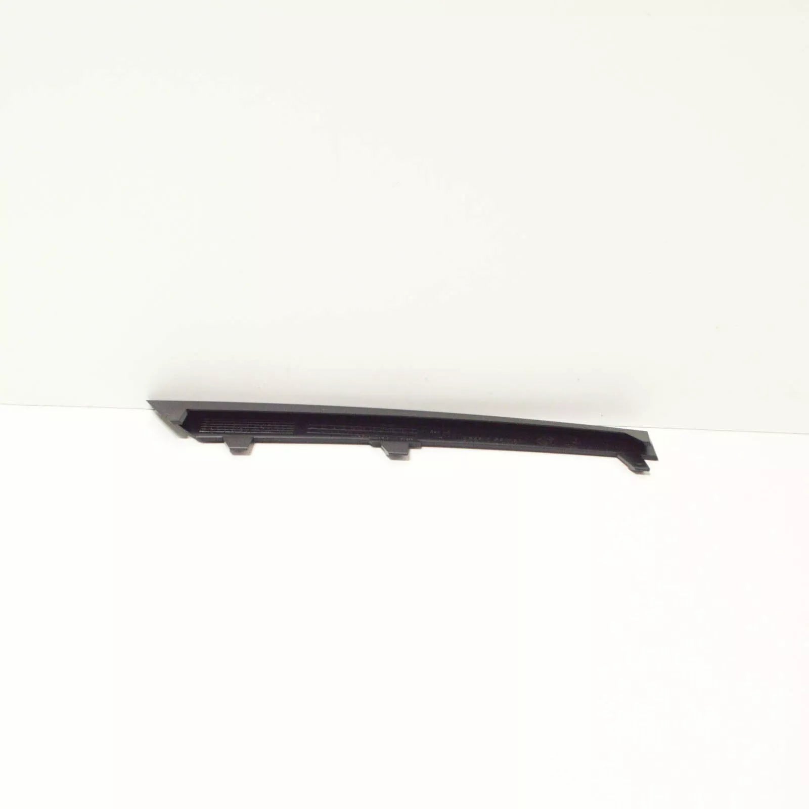 NEW BMW 3 TOURING E91 FRONT BUMPER LEFT FINISHER TRIM 51117198899 ORIGINAL