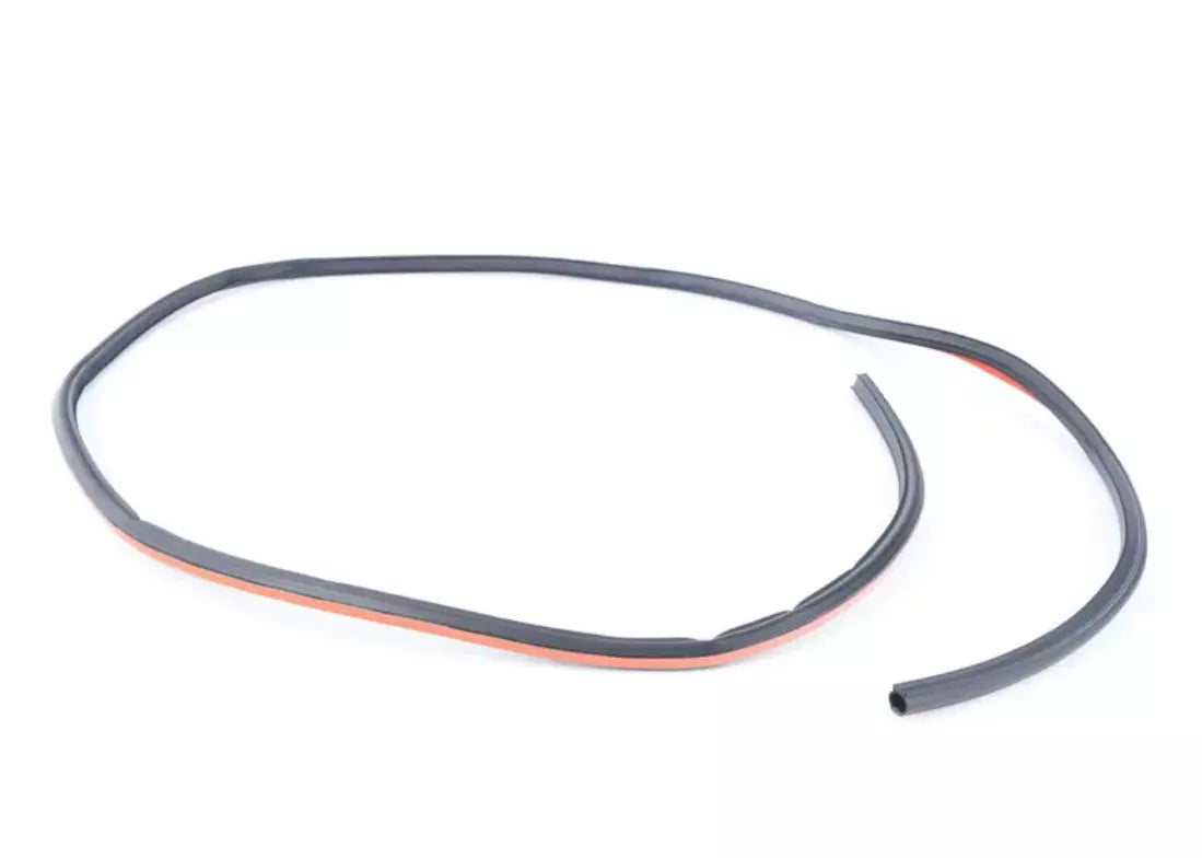 NEW BMW X3 F25 REAR GLASS COVER GASKET 7304488 54107304488 ORIGINAL