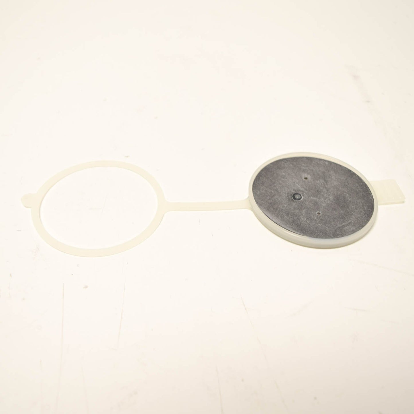 NEW MERCEDES-BENZ E W124 WASHER RESERVOIR FILLER CAP A2028609369 ORIGINAL