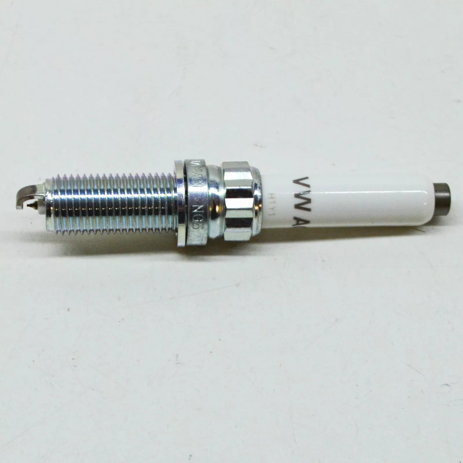 NEW AUDI A4 B9 SPARK PLUG 06M905606F