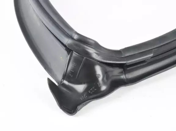 NEW BMW X1 F48 FRONT BONNET HOOD SEAL 51767329384 ORIGINAL