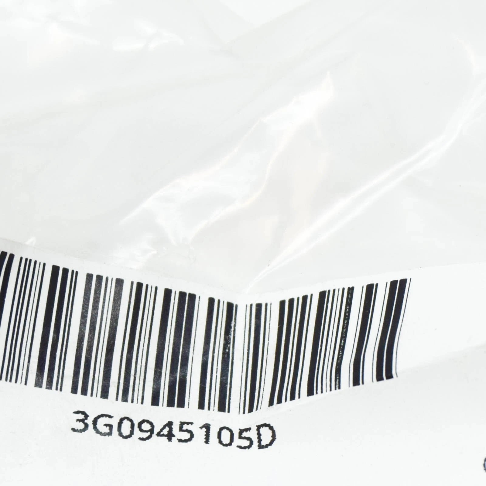 NEW VW PASSAT B8 3G REAR LEFT OUTER BUMPER REFLECTOR 3G0945105D ORIGINAL