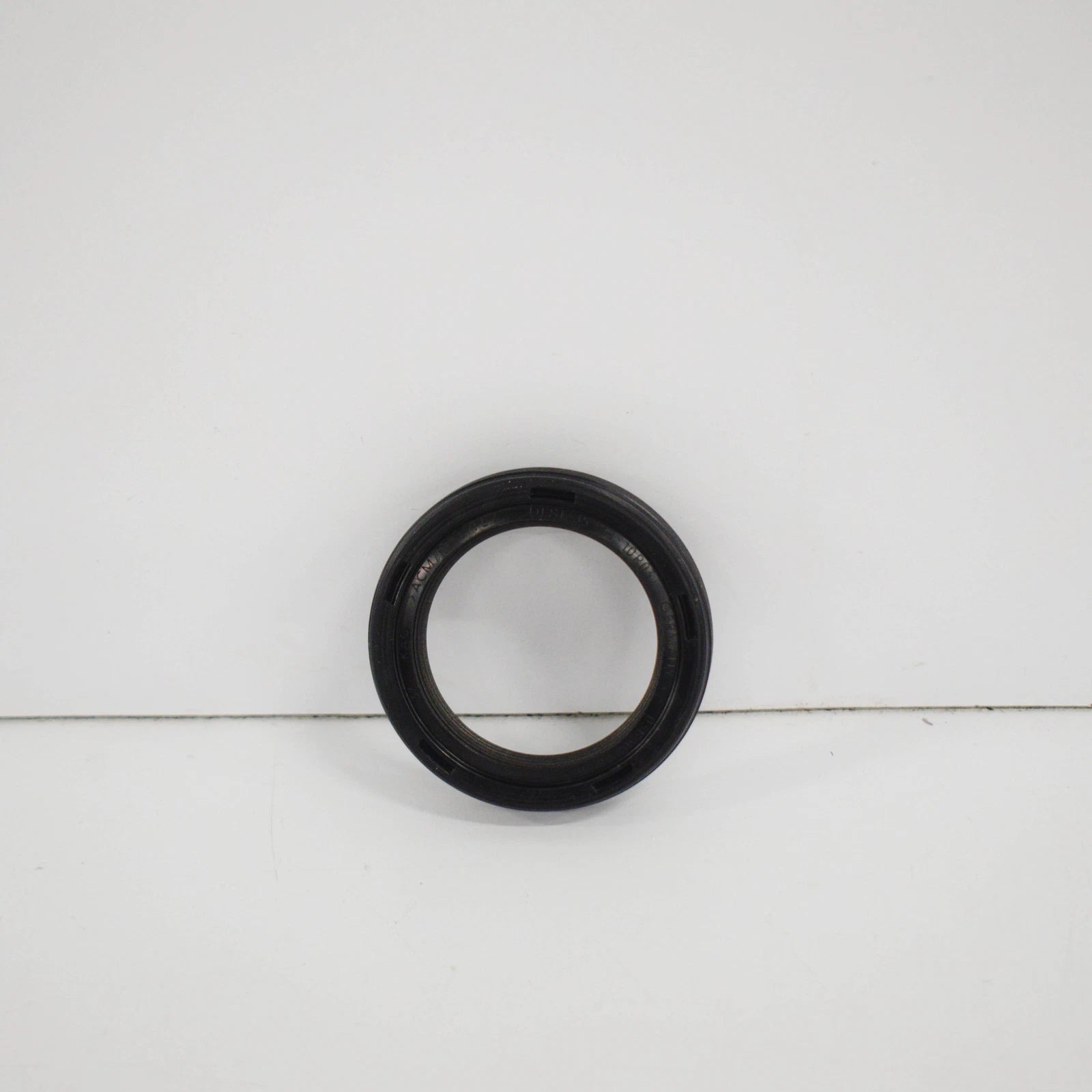 NEW AUDI A1 MK1 ENGINE CRANKSHAFT SEAL 038103085E