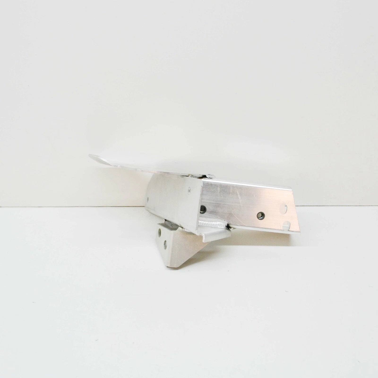 NEW AUDI R8 42 REAR BUMPER LEFT IMPACT BAR BRACKET 420807553H