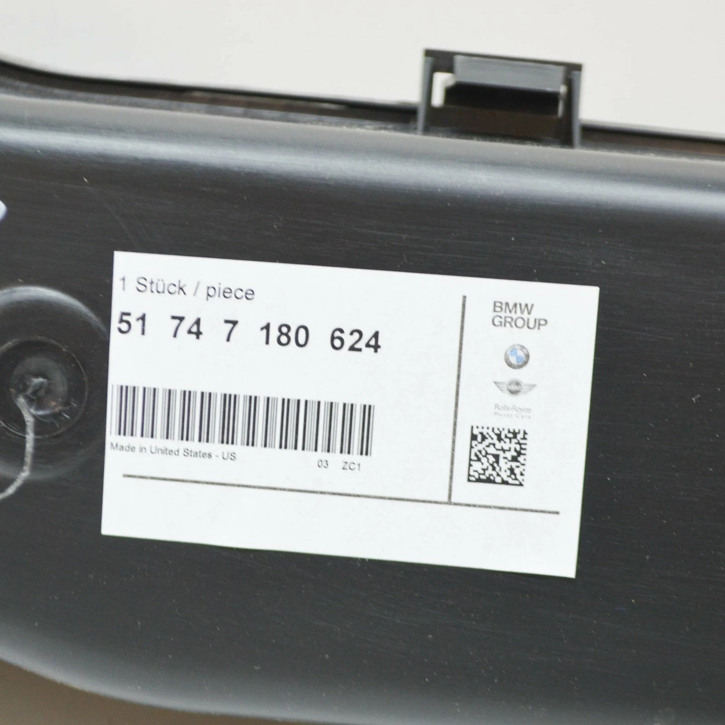 NEW BMW X6 E71 FRONT RIGHT BRAKE AIR DUCT 51747180624 7180624