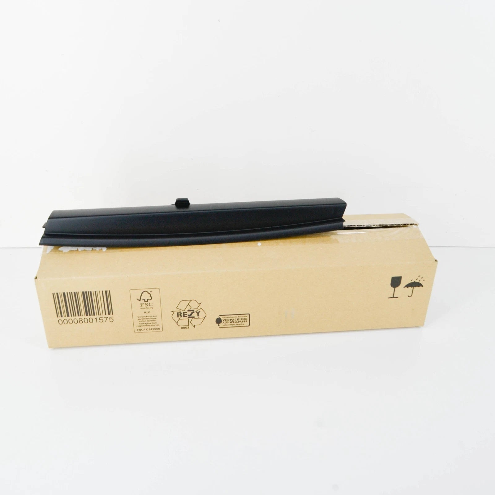 NEW BMW 7 E38 REAR LEFT DOOR WINDOW SUN SHADE 51168225581 8225581 ORIGINAL