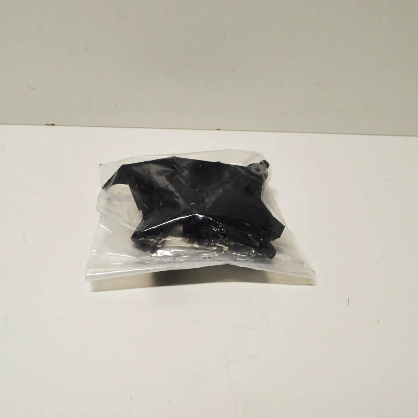 NEW MB E W211 FRONT HEADLIGHT LEFT SIDE REPAIR KIT A2118205114