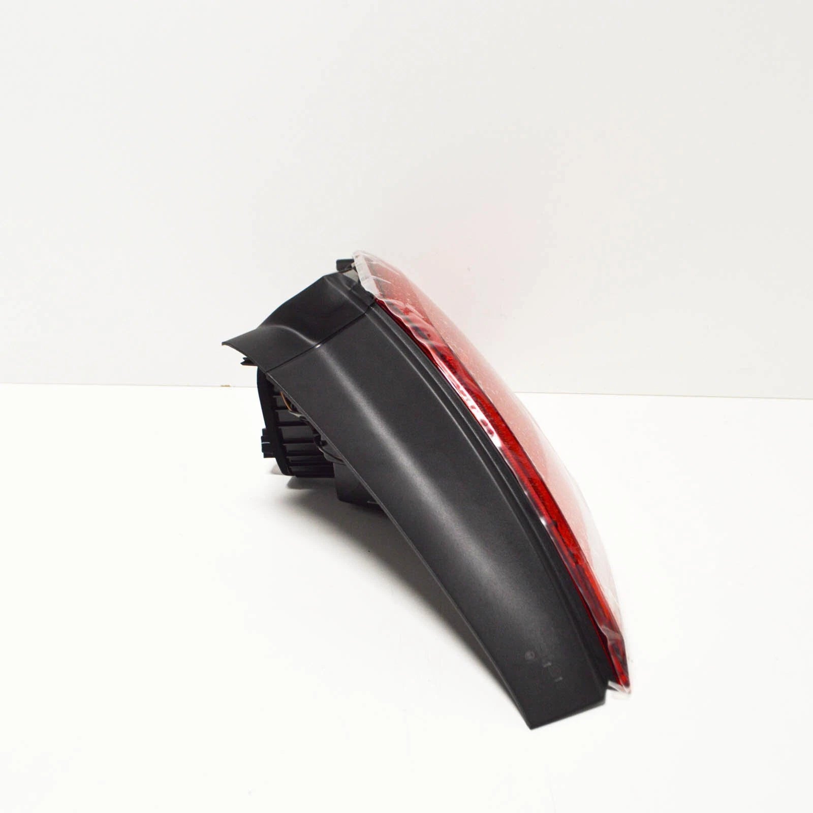 NEW VW BEETLE 5C REAR RIGHT TAILLIGHT 5C5945208D ORIGINAL