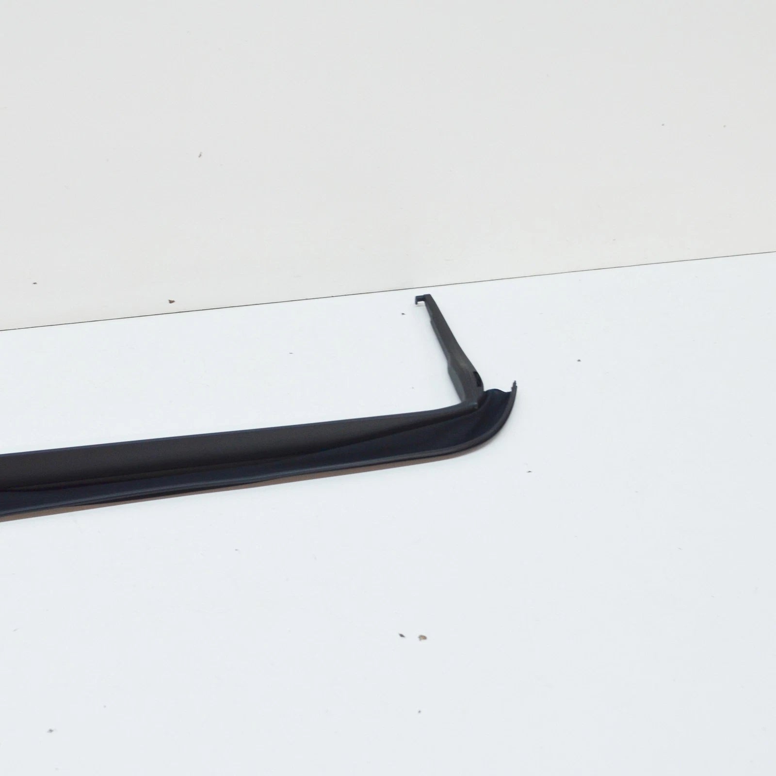 NEW VW GOLF VII 5G MK7 UPPER FRONT SUNROOF WIND DEFLECTOR 1S0877651C ORIGINAL
