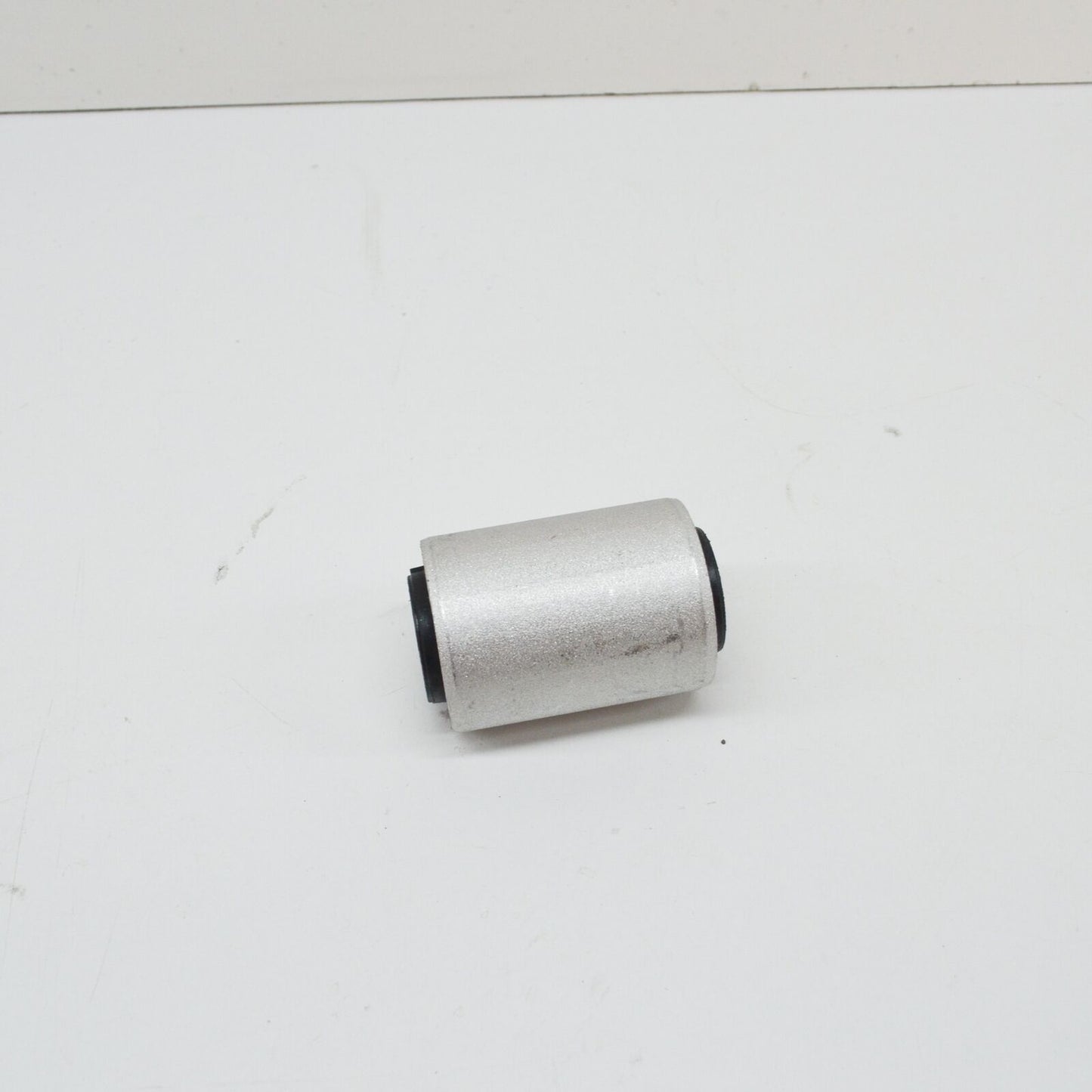 NEW MERCEDES-BENZ E W211 REAR CONTROL ARM BEARING A2223520865 ORIGINAL