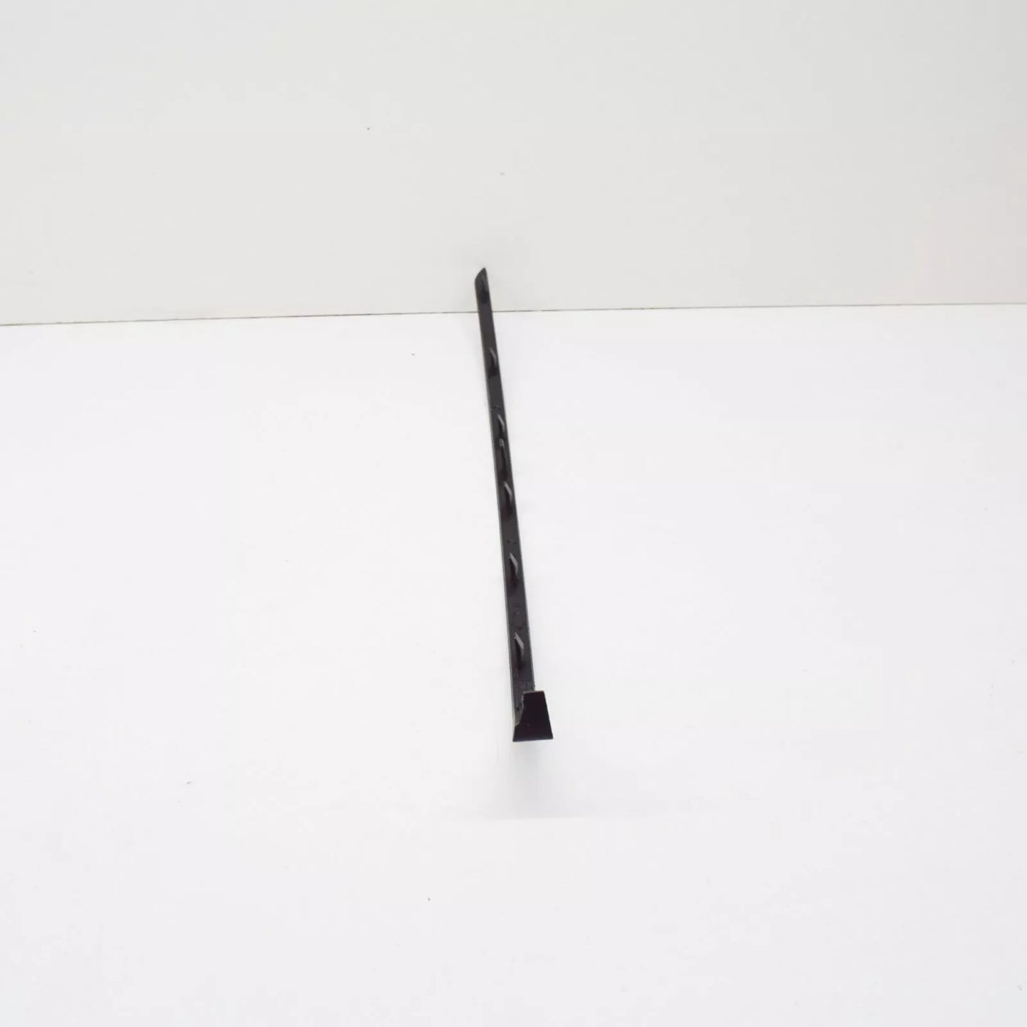 NEW AUDI A3 8V FRONT LEFT BUMPER MOLDING STRIP TRIM S-LINE 8V5807533A