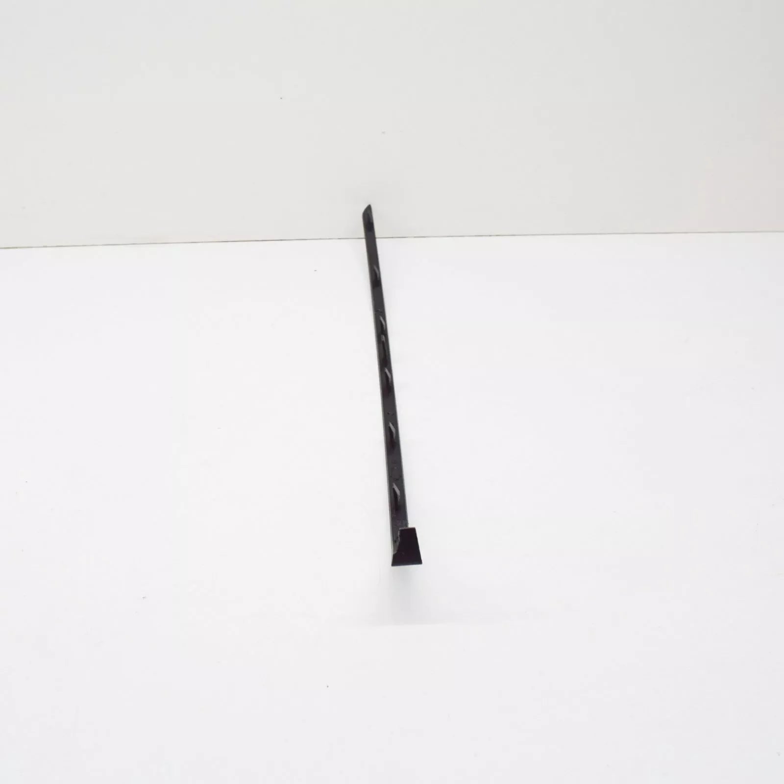 NEW AUDI A3 8V FRONT LEFT BUMPER MOLDING STRIP TRIM S-LINE 8V5807533A