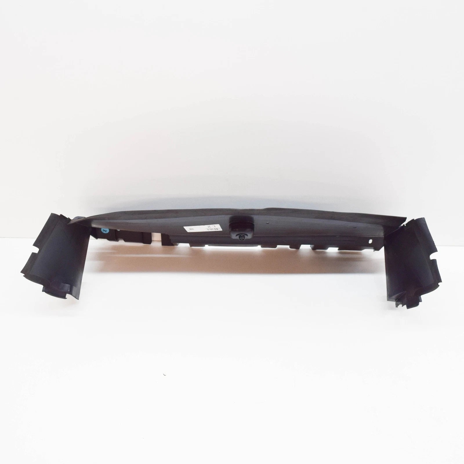 NEW MERCEDES-BENZ GLK-CLASS X204 AIR DUCT A2045052630 ORIGINAL