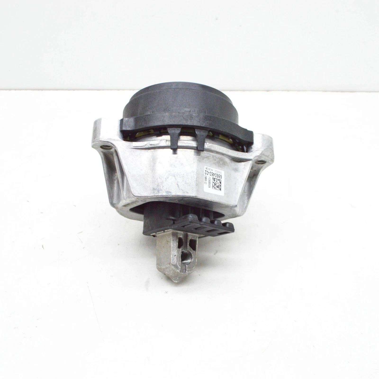 NEW BMW 5 G30 LEFT ENGINE MOUNT 22116860463 ORIGINAL