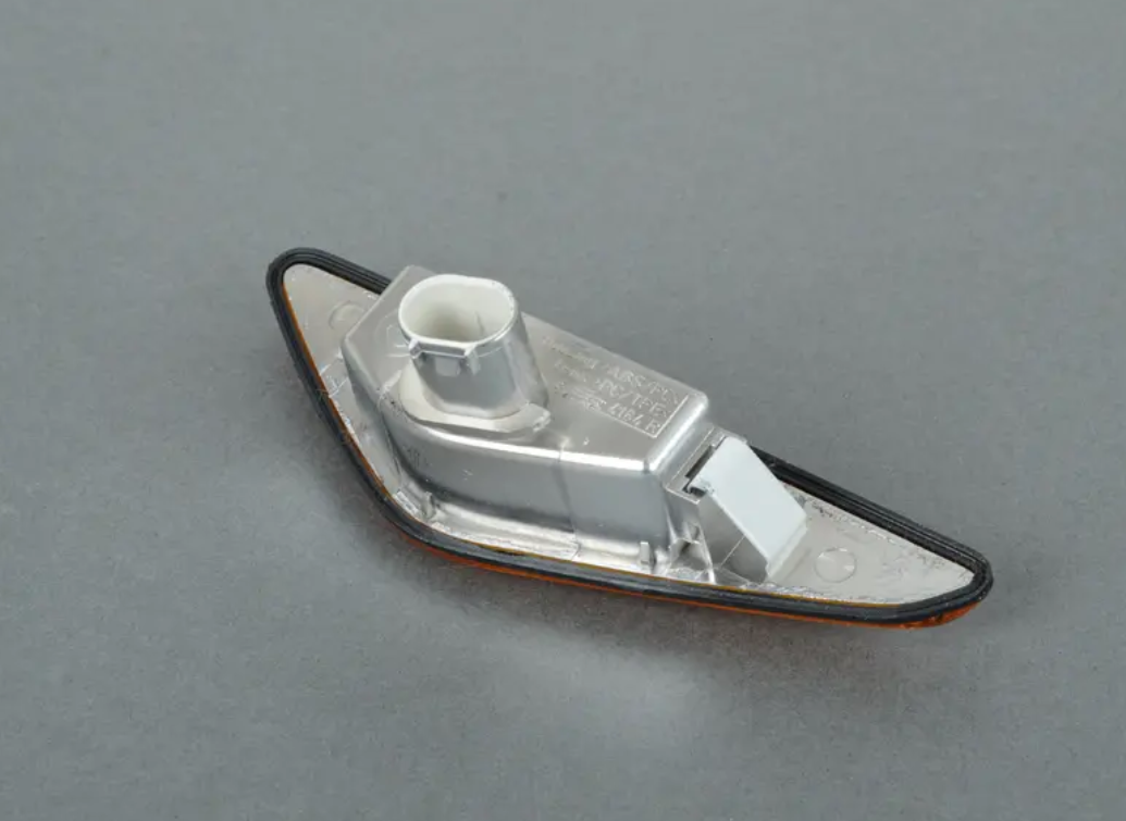 new bmw 3 e46 front right fender turn signal 6920686 63136920686 original