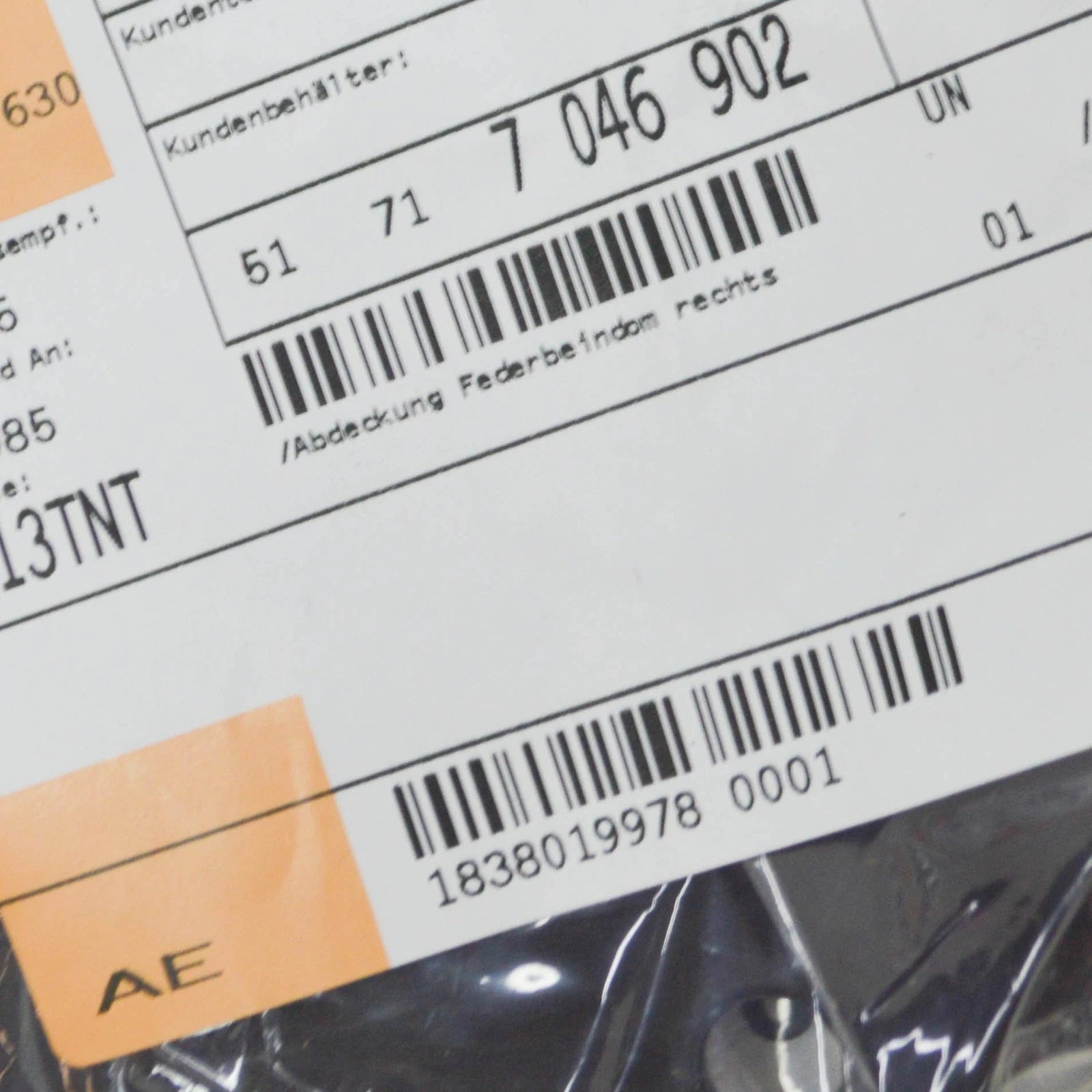 NEW BMW 5 E60 FRONT RIGHT SUSPENSION-STRUT DOME COVER 51717046902 ORIGINAL