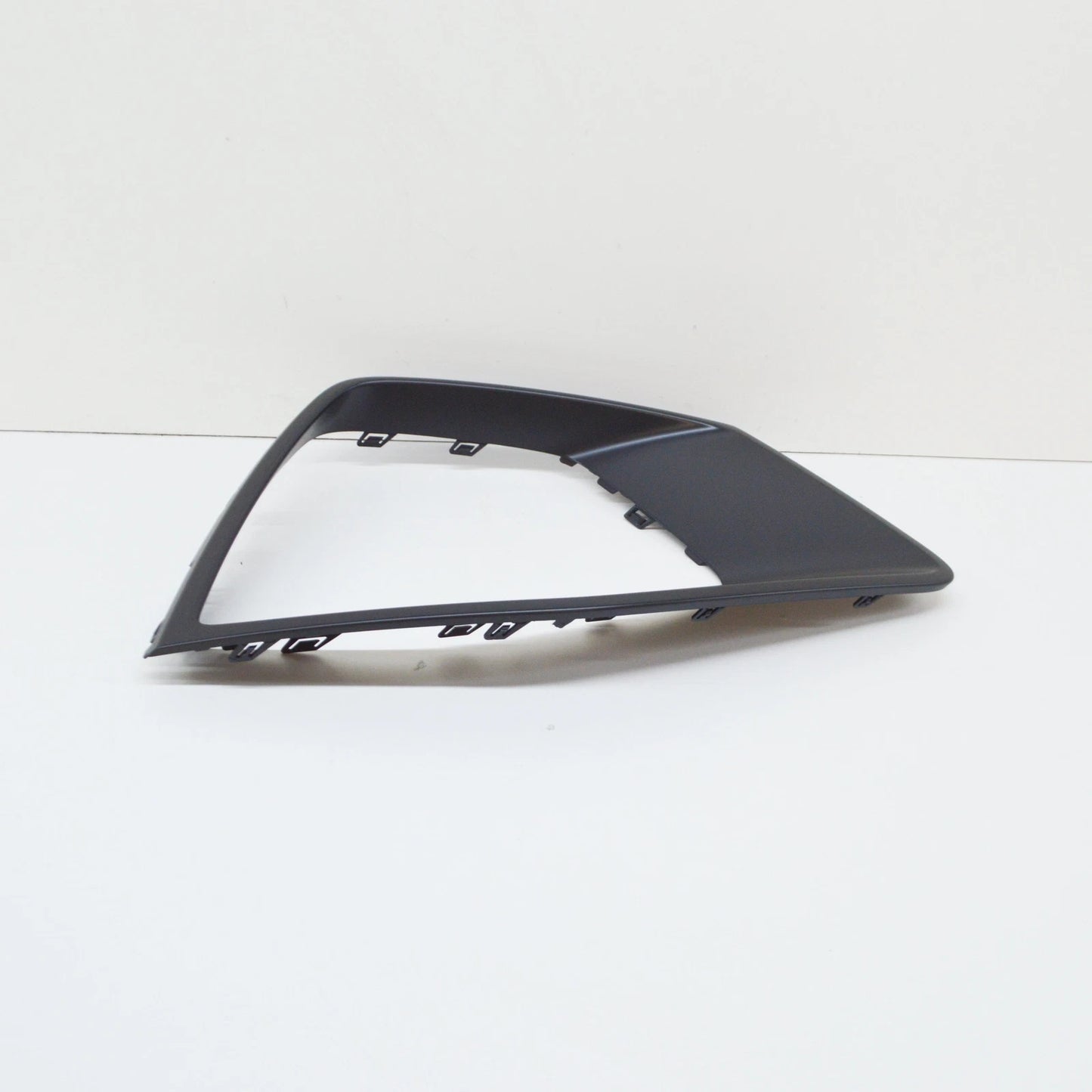 NEW AUDI Q8 FRONT BUMPER RIGHT DECORATIVE FRAME 4M8853258RU6
