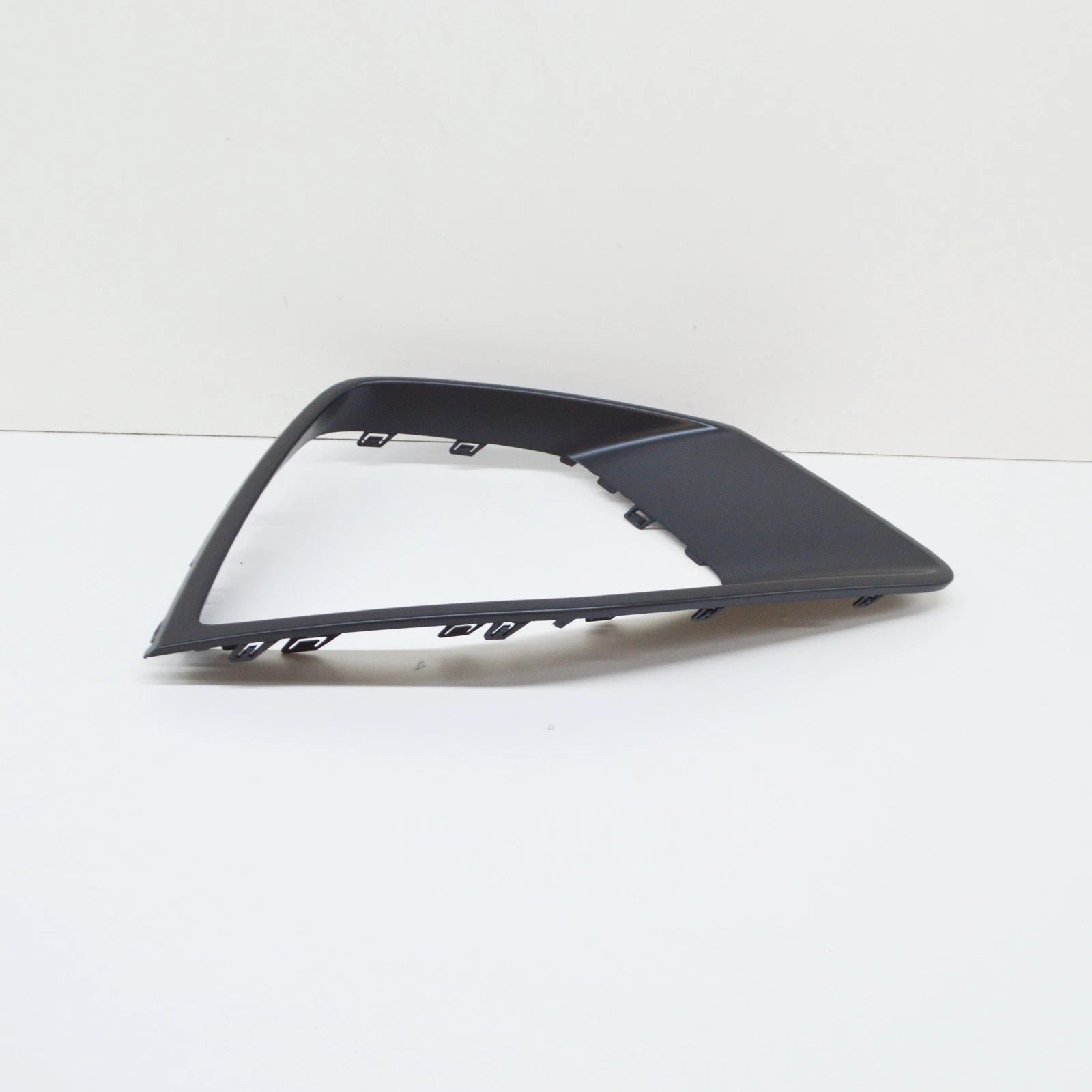 NEW AUDI Q8 FRONT BUMPER RIGHT DECORATIVE FRAME 4M8853258RU6