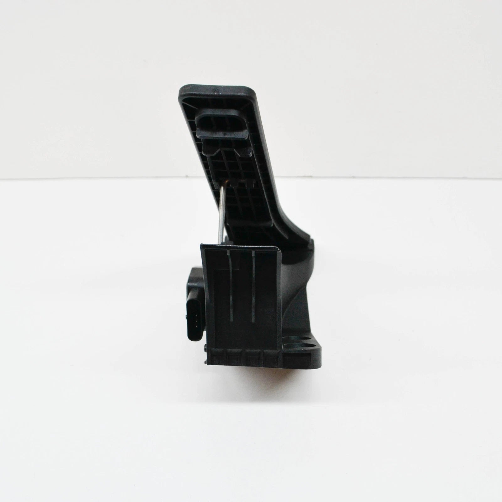 NEW MERCEDES-BENZ GLK X204 ACCELERATOR PEDAL A2043001000 ORIGINAL