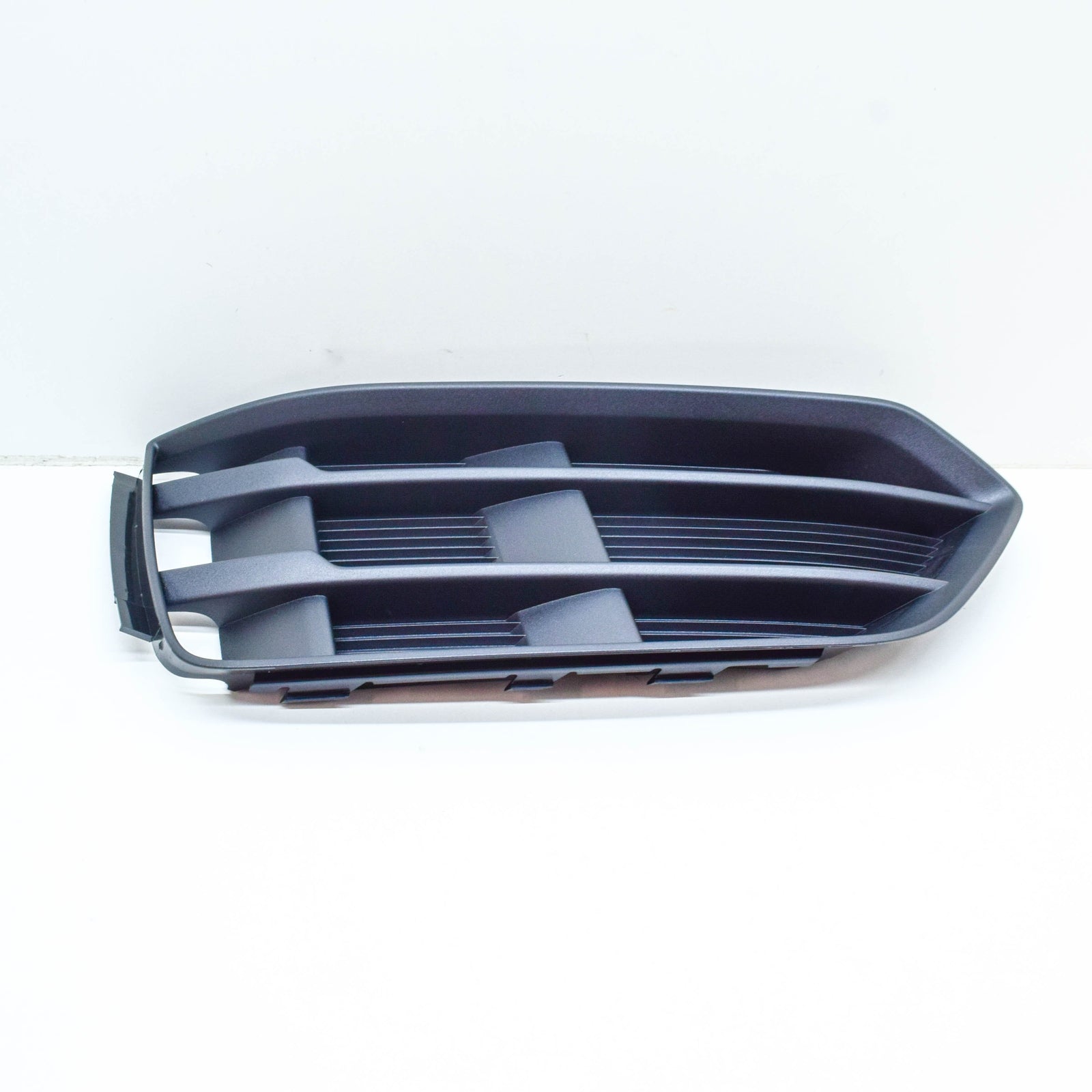 NEW AUDI A5 SPORTBACK F5A FRONT LEFT AIR GUIDE GRILLE 8W6807681B9B9 ORIGINAL