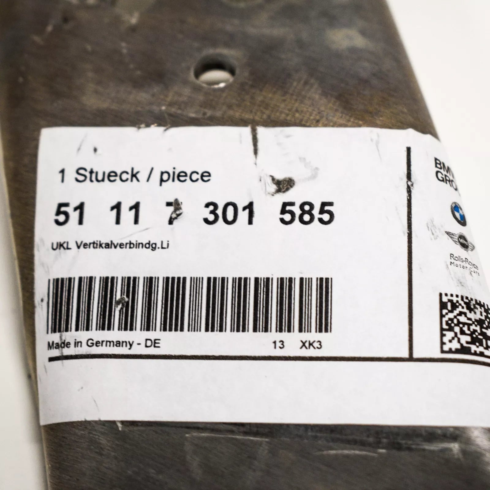 NEW BMW 2 F45 FRONT BUMPER LEFT VERTICAL STRUT 51117301585 7301585 2015 ORIGINAL