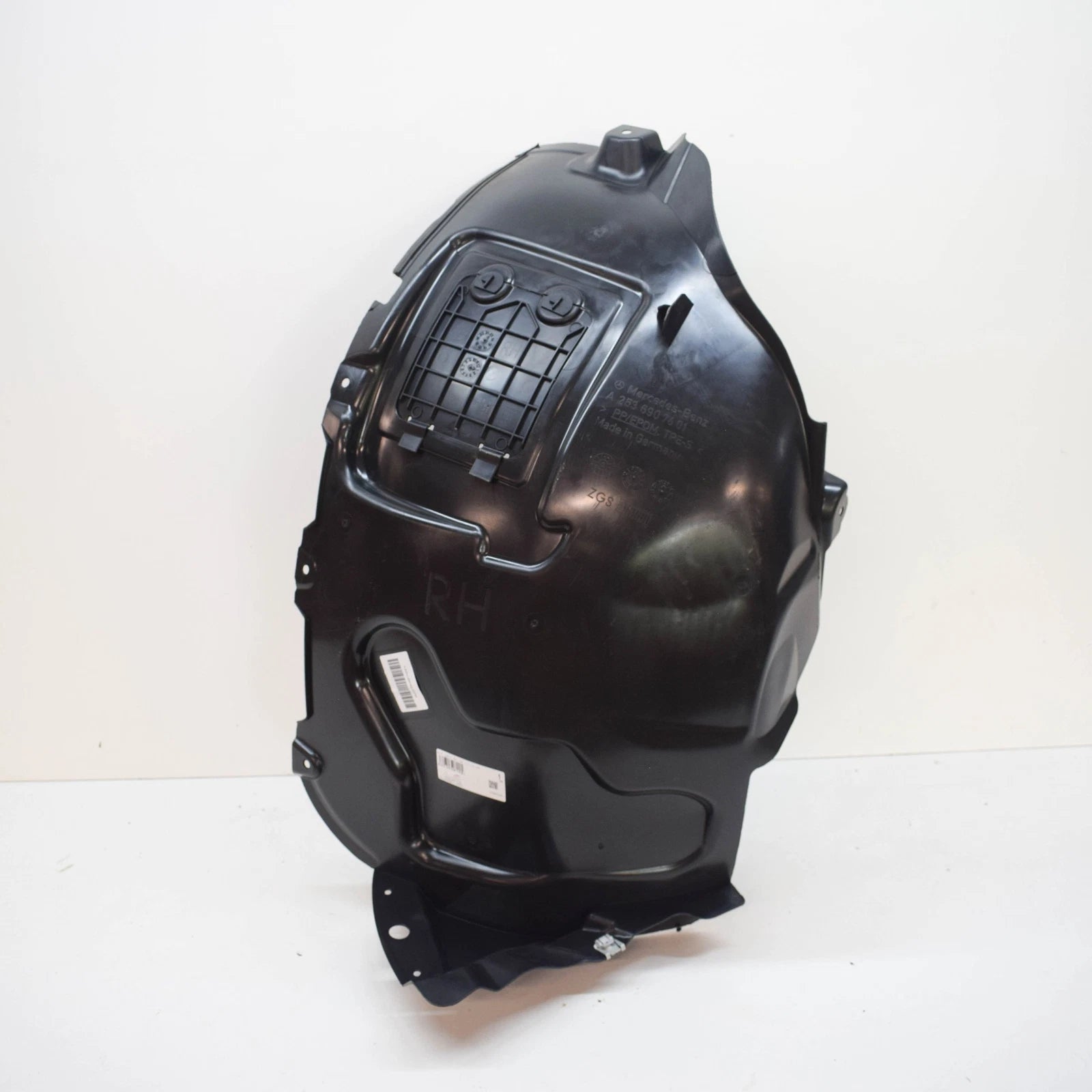 NEW MB GLC X253 FRONT RIGHT FENDER WHEEL HOUSING COVER A2536907601