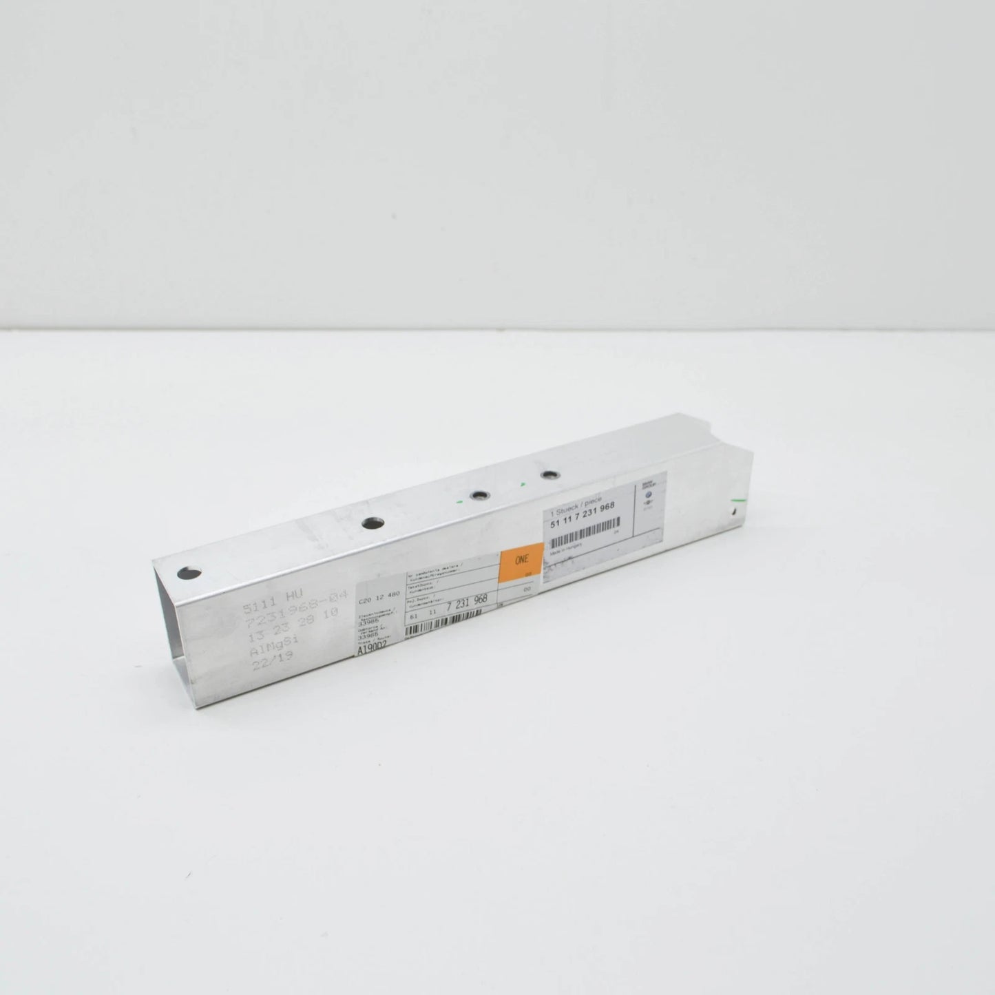 NEW BMW 6 F06 FRONT BUMPER RIGHT DEFORMATION ELEMENT 51117231968 2016