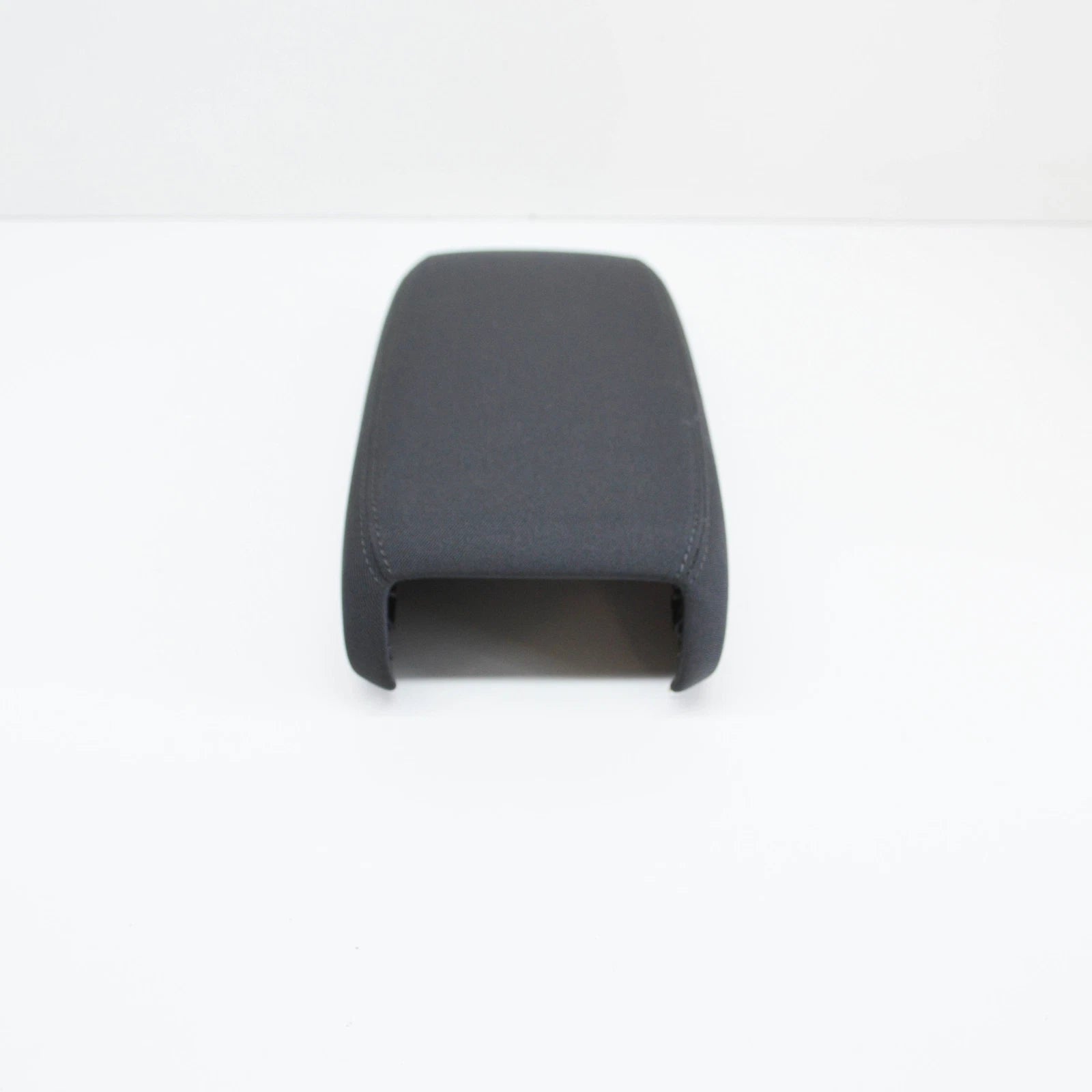 NEW AUDI Q3 F3 SPORTBACK FRONT MIDDLE ARMREST 83A864207FH4 ORIGINAL