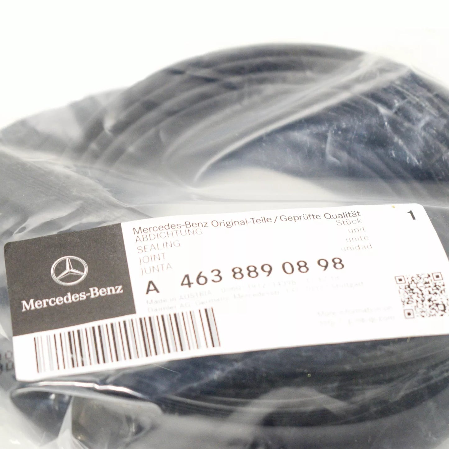NEW MERCEDES BENZ G W463 REAR FENDER WIDENING SEAL A4638890998 ORIGINAL
