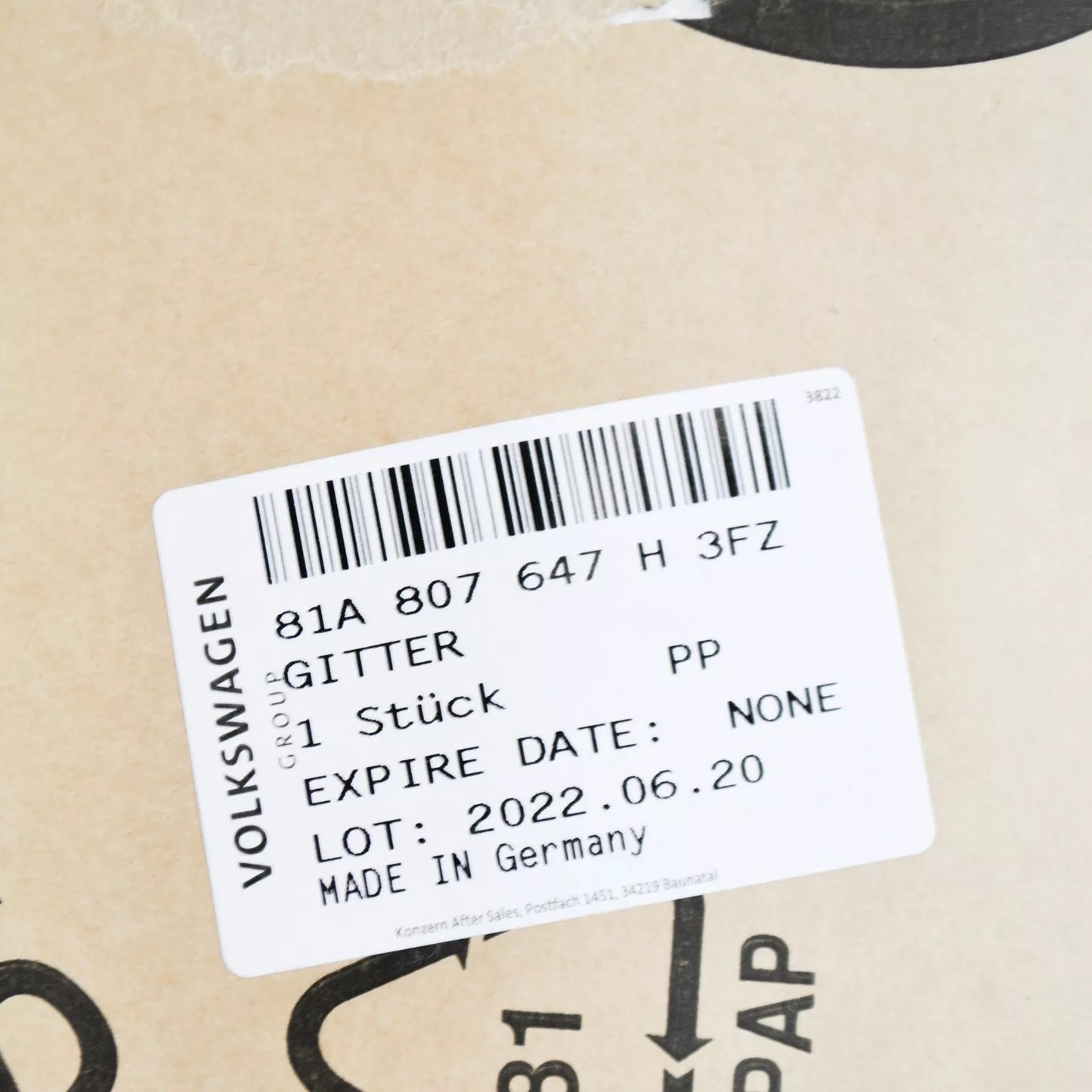 NEW AUDI Q2 GA FRONT BUMPER CENTER LOWER GRILLE 81A807647H3FZ