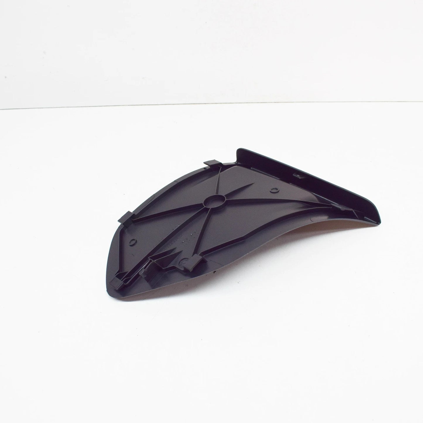 NEW AUDI Q3 8U REAR LEFT TAIL LIGHT COVER 8U08676574PK