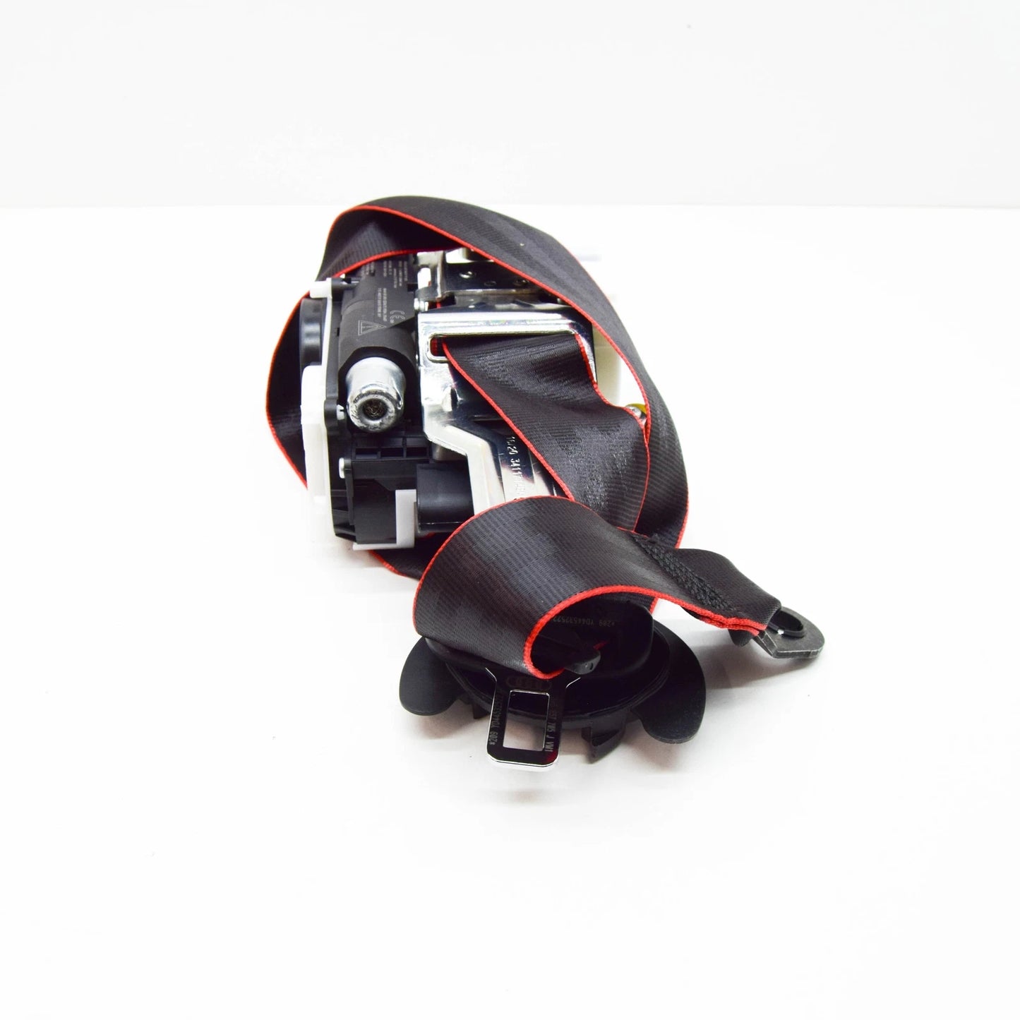 NEW AUDI RS3 FRONT LEFT SEATBELT 8V5857705JVM1 ORIGINAL