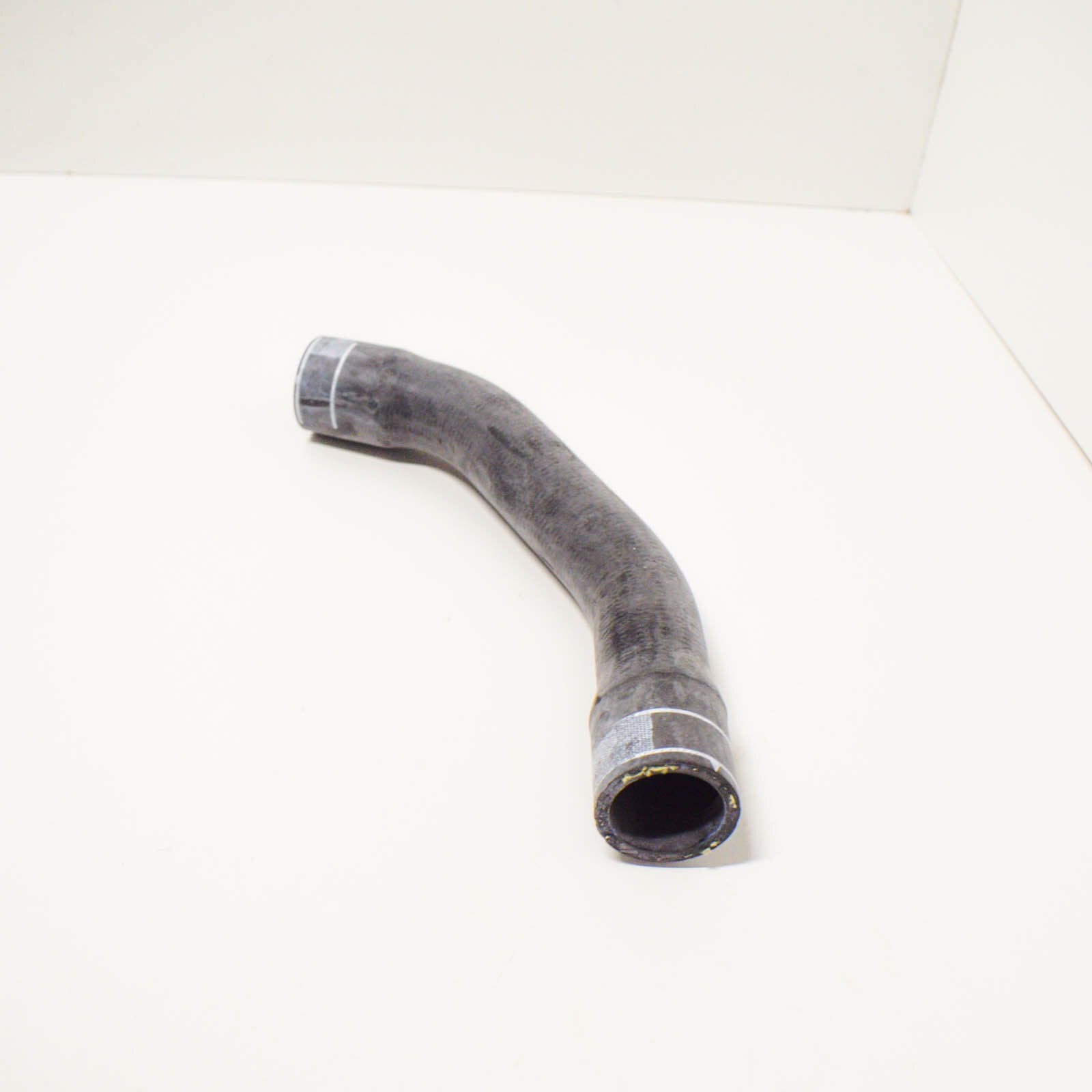 NEW AUDI R8 42 RIGHT SIDE RADIATOR PIPE HOSE 420121073 ORIGINAL