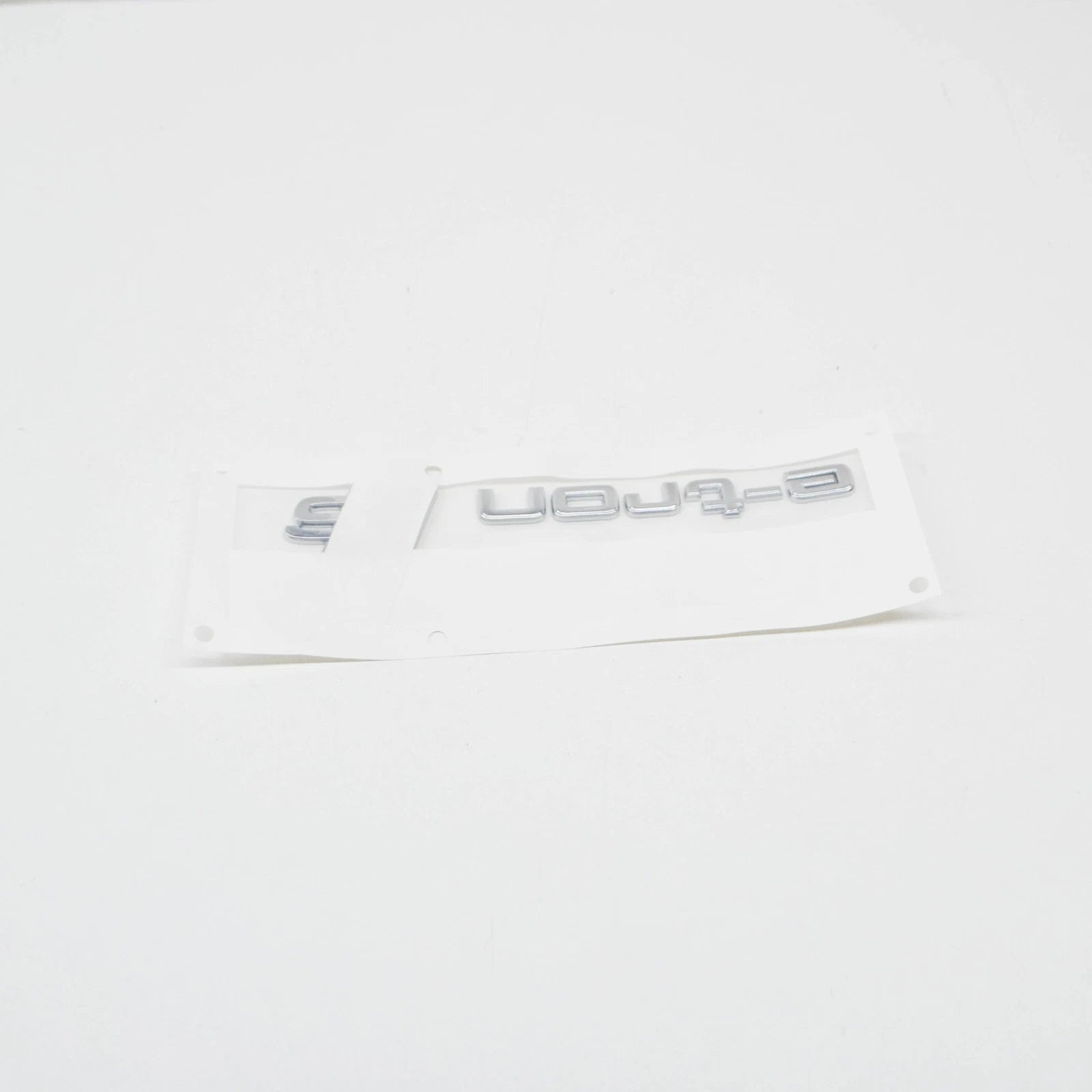 NEW AUDI E-TRON SPORTBACK REAR TRUNK BOOTLID BADGE 4KE8537353Q7 ORIGINAL