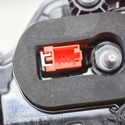 NEW AUDI A4 B9 SALOON RIGHT SIDE TAILGATE TAILLIGHT 8W5945094AC 2019 ORIGINAL