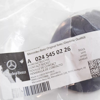 NEW MERCEDES-BENZ C W204 TRAILER COUPLING CONTACT SOCKET A0245450226 ORIGINAL