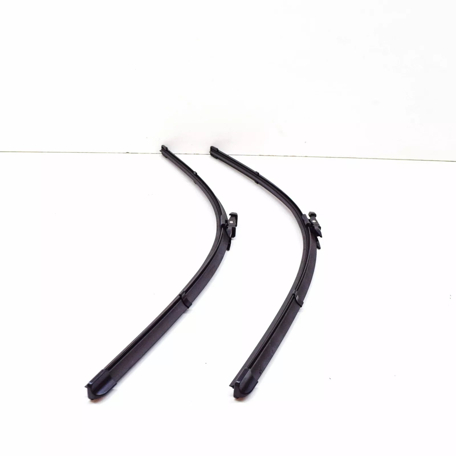 NEW AUDI Q7 4L FRONT AERODYNAMIC WIPER BLADES SET LHD 4L1998002