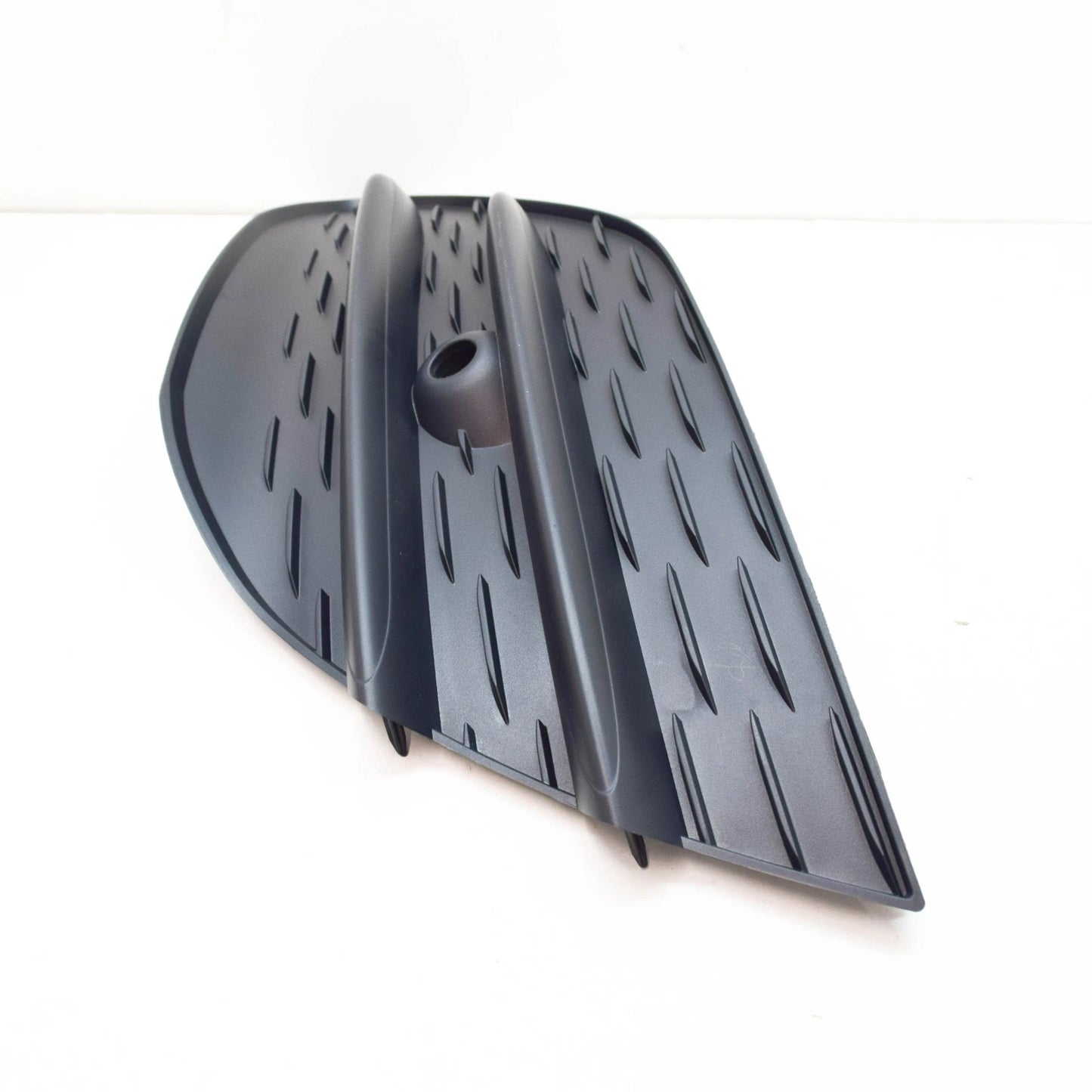 NEW MERCEDES-BENZ CLA COUPE C118 FRONT RIGHT BUMPER GRILLE A1188854401 ORIGINAL