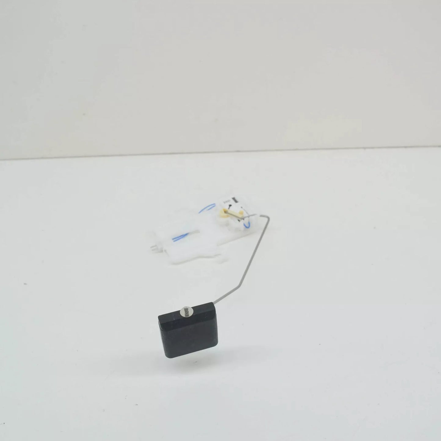 NEW MERCEDES-BENZ SLK R171 FUEL GAUGE SENDING UNIT A1715420617