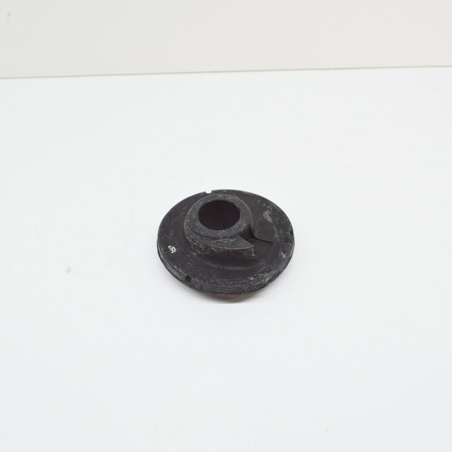 NEW AUDI A6 C6 REAR AXLE COIL SPRING SUPPORT 4F0512297B ORIGINAL