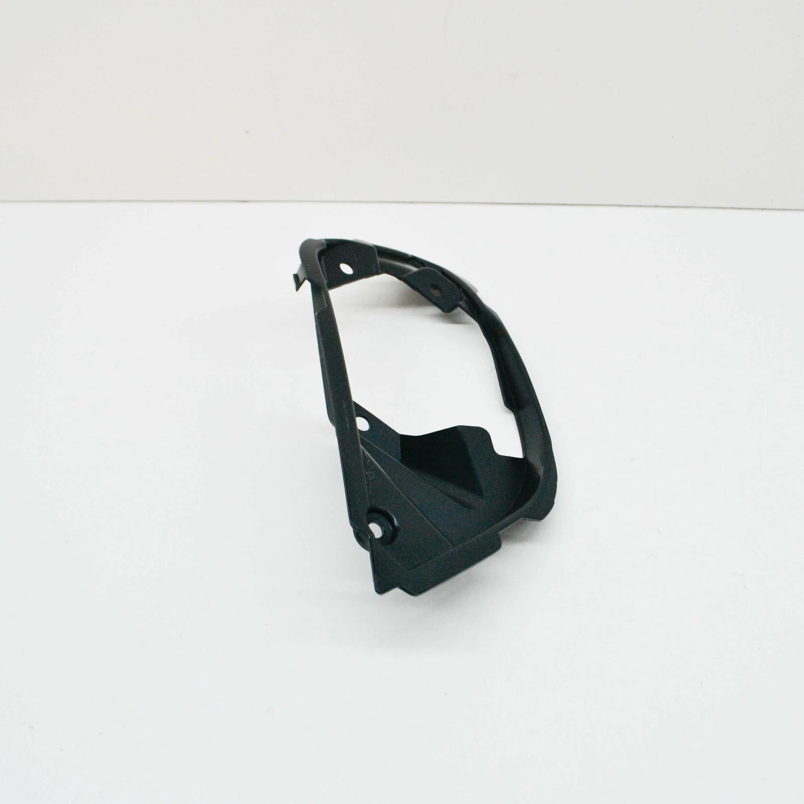 NEW MERCEDES BENZ ML W164 FOG LIGHT RIGHT BRACKET SUPPORT A1648890414