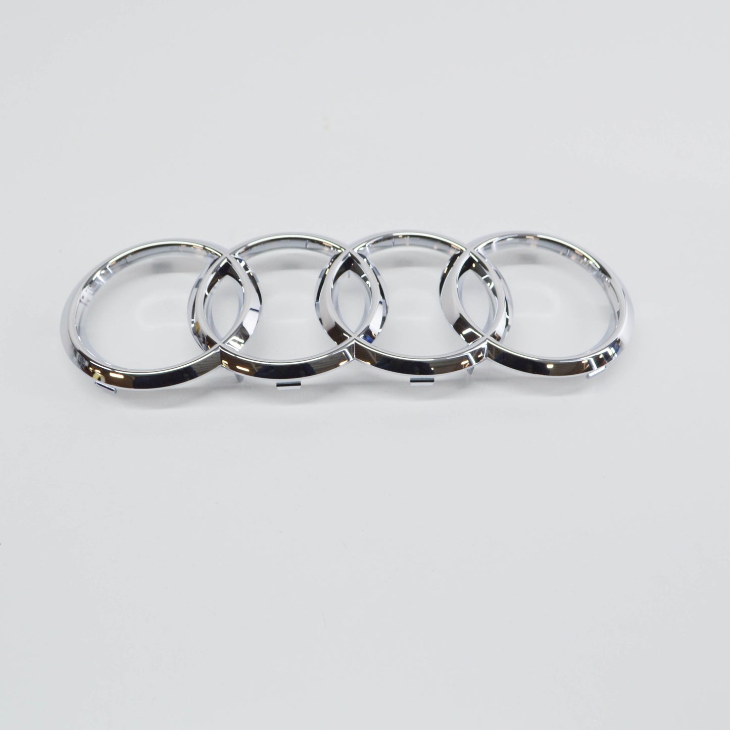 NEW AUDI RS7 SPORTBACK 4K8 FRONT RADIATOR GRILLE BADGE 4K88536052ZZ ORIGINAL