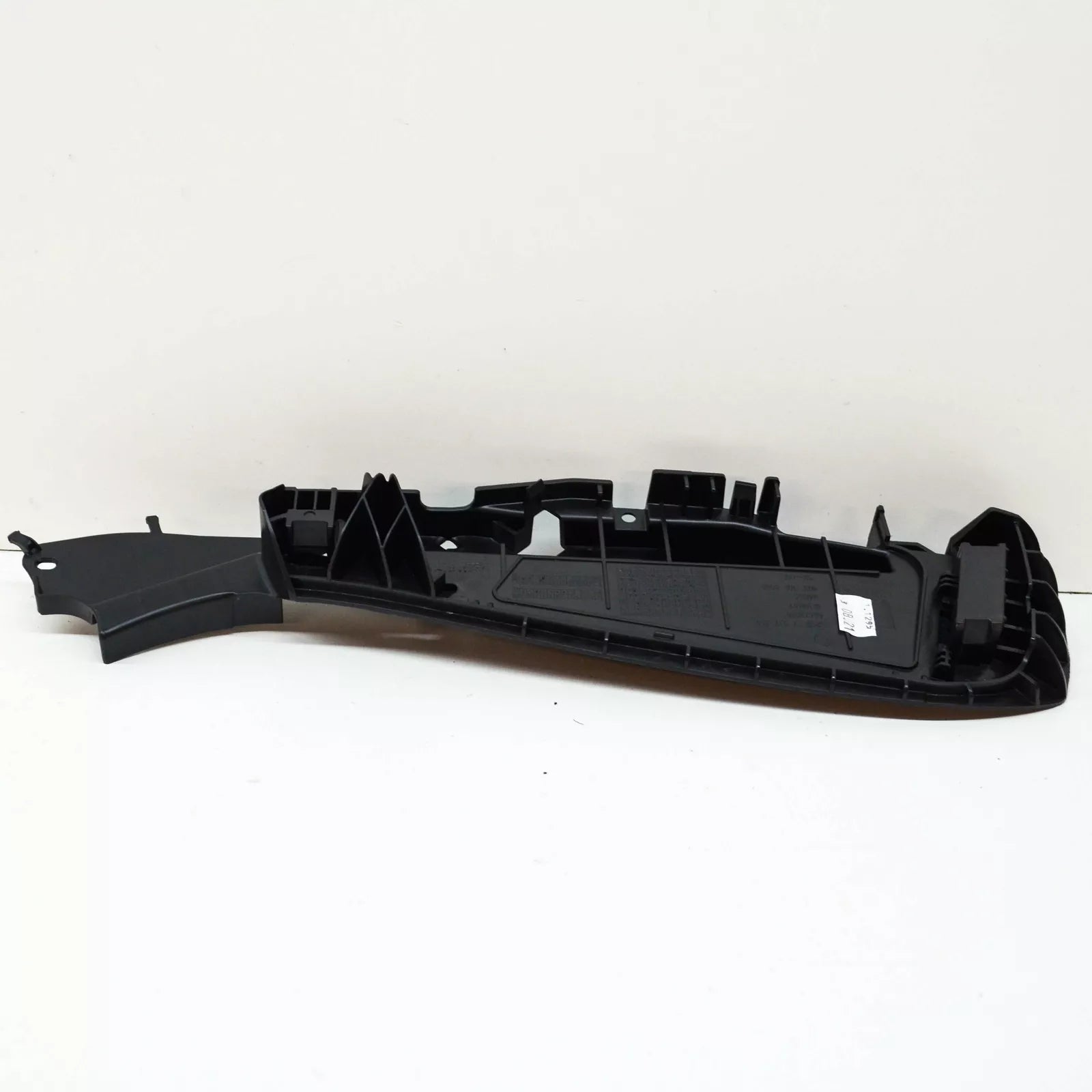 NEW BMW 5 G30 FRONT LEFT OUTER SEAT RAIL COVER 52107317459 ORIGINAL