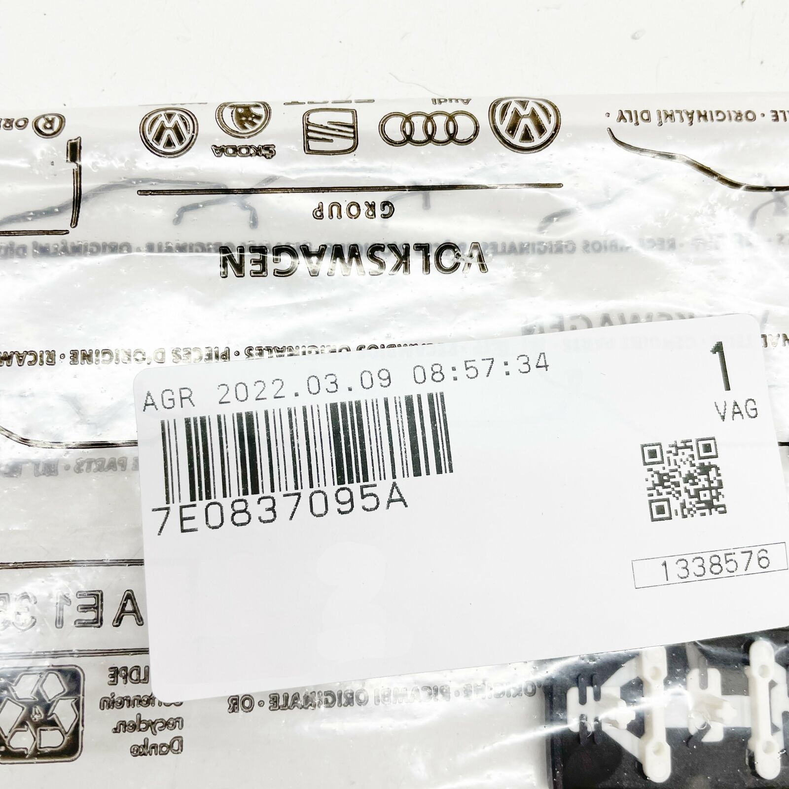 new vw transporter t5 main key button cover 7e0837095a original