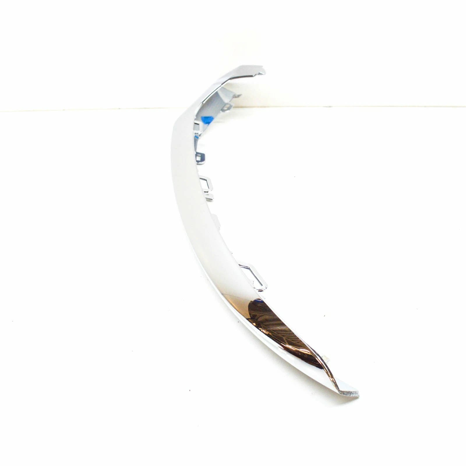 NEW MERCEDES-BENZ C-CLASS W205 FRONT BUMPER LEFT MOLDING TRIM A2058851374