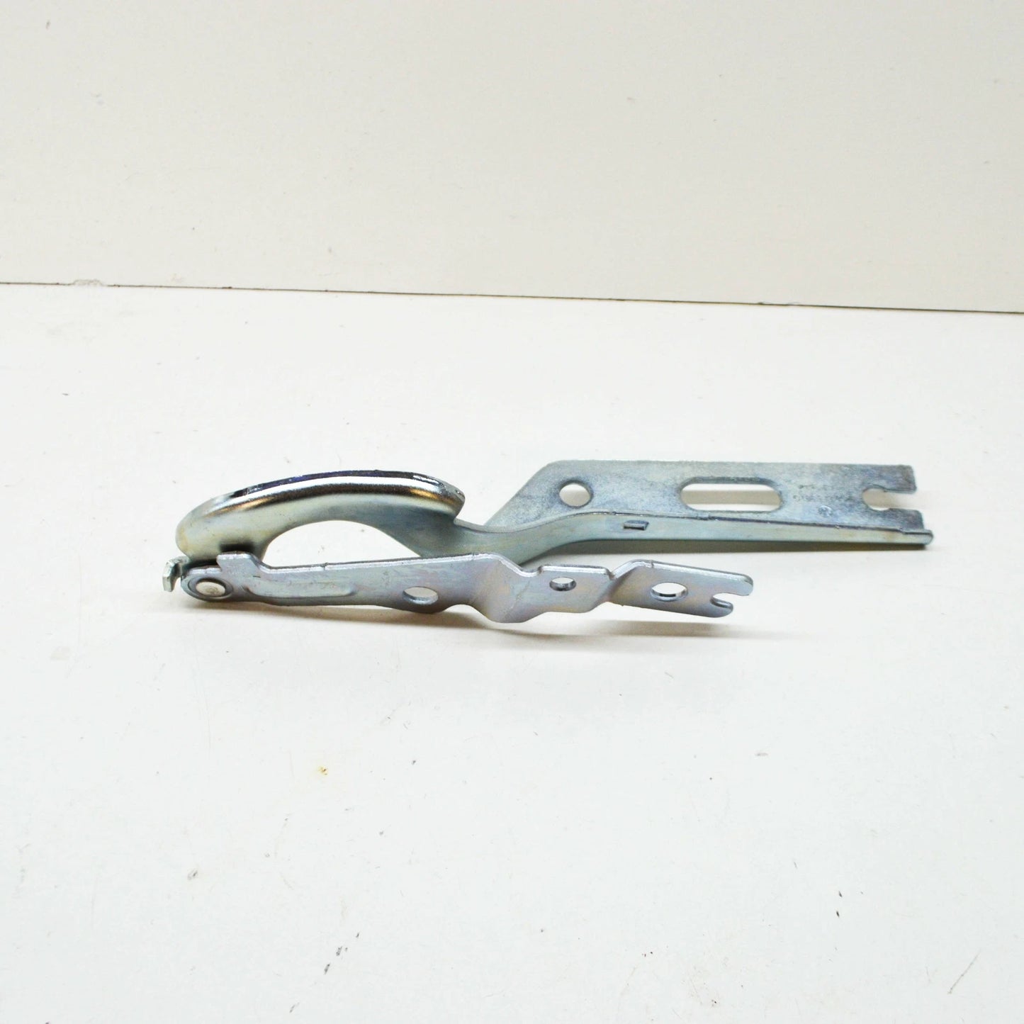 NEW VOLKSWAGEN POLO AW FRONT LEFT BONNET HOOD HINGE 2G0823301G