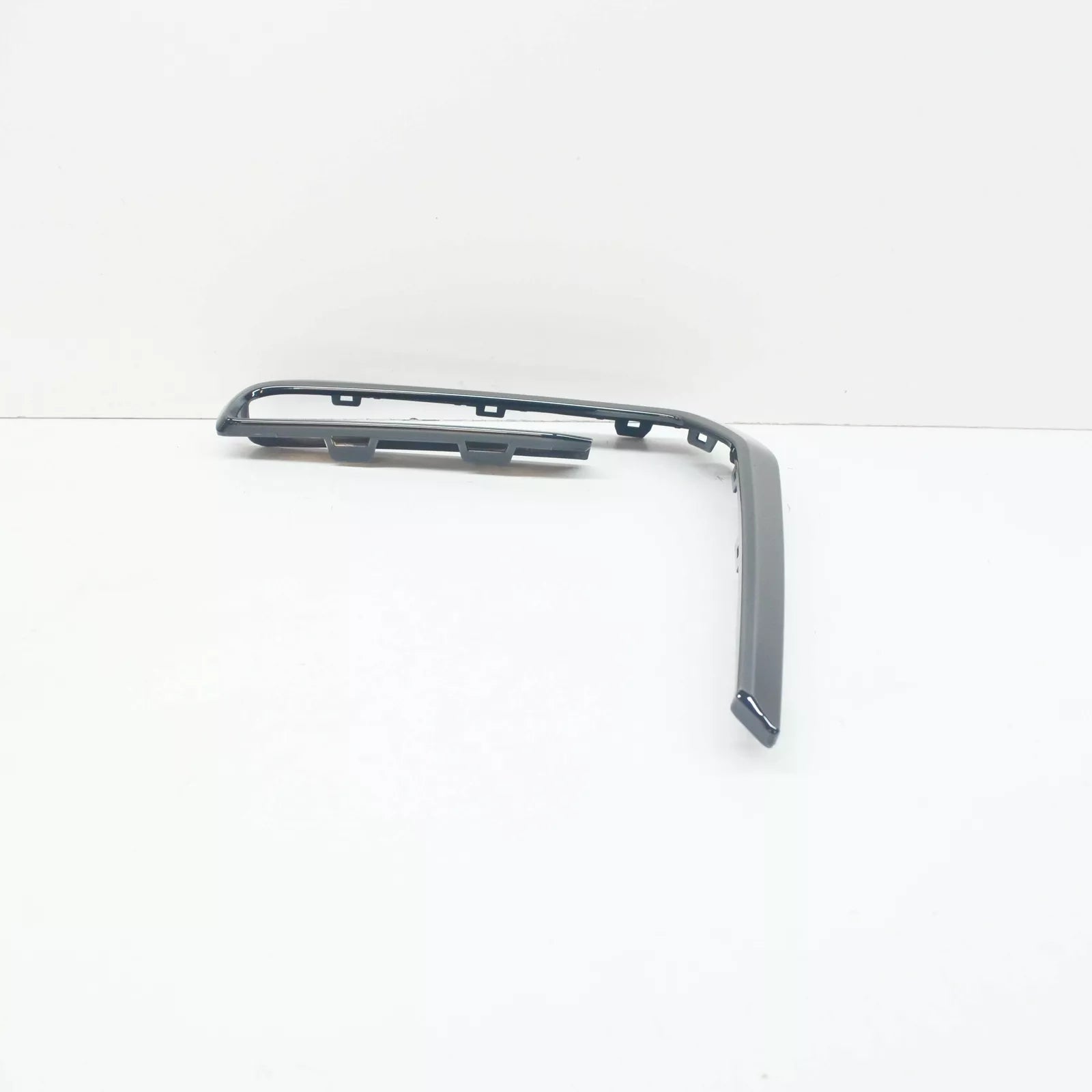 NEW BMW X7 G07 M FRONT BUMPER LOWER GRILLE RIGHT FINISHER 51118074262 ORIGINAL